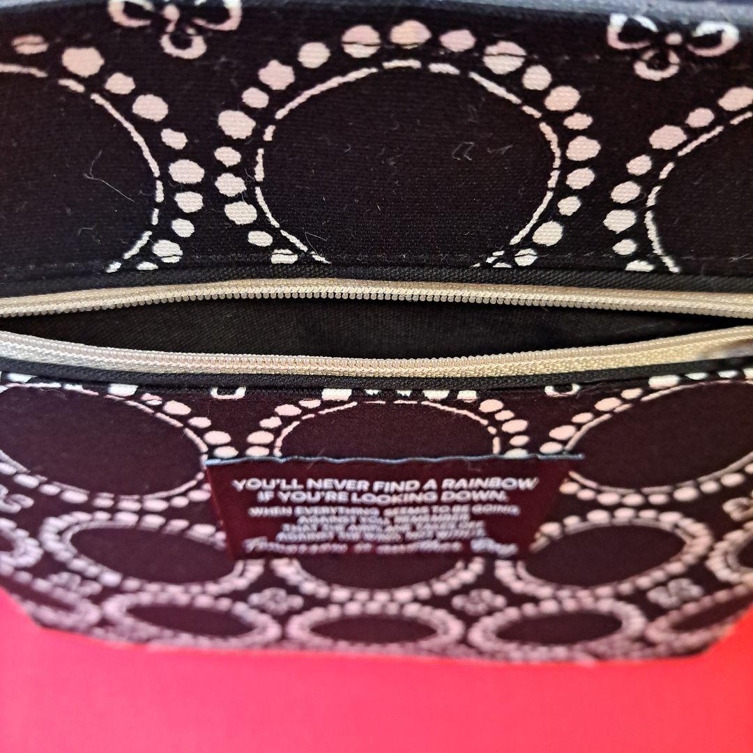 う*読様 コヤンイサムチョン　ルミ　フリルトートバッグ