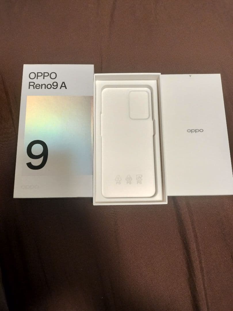 Oppo Reno9 A ムーンホワイト 本体
