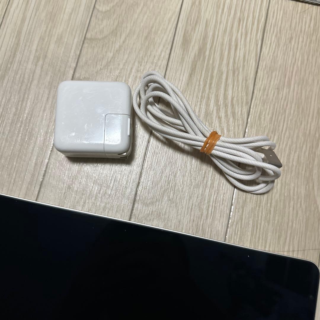 MacBook本体 MacbookAir/13.6inch M2/8GB/256GB