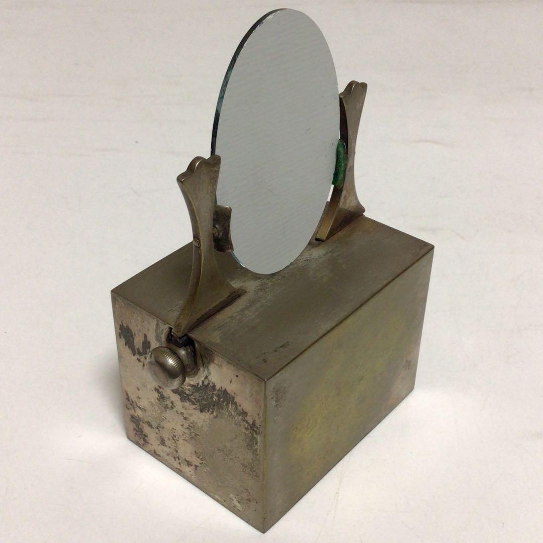 ボンボニエール　お菓子入れ　レトロ　ビンテージ　金属製バニティボックス 置物