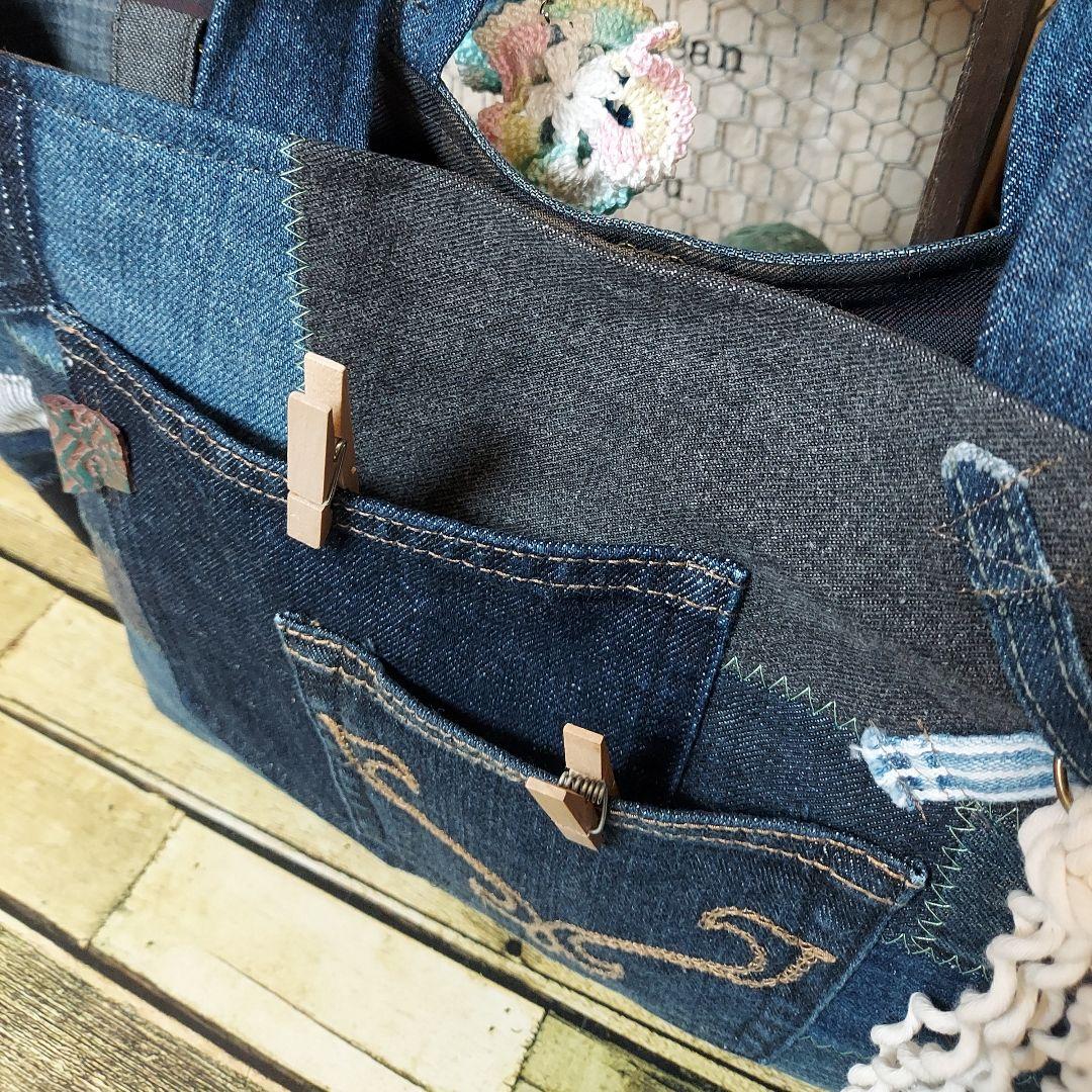 刺繍デニムバック　No.674　デニムリメイク　サイドポケット　刺繍バック