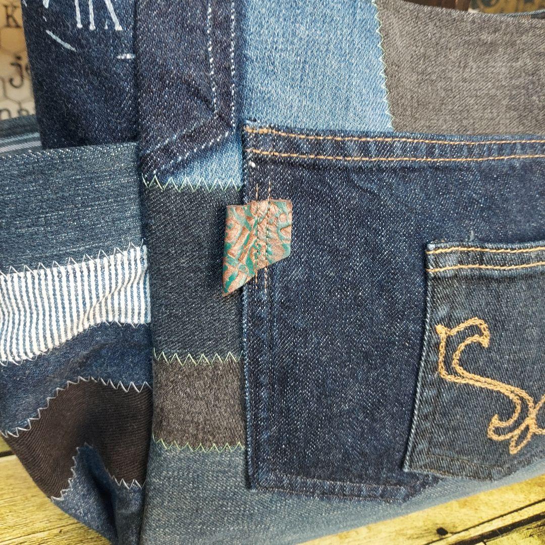 刺繍デニムバック　No.674　デニムリメイク　サイドポケット　刺繍バック
