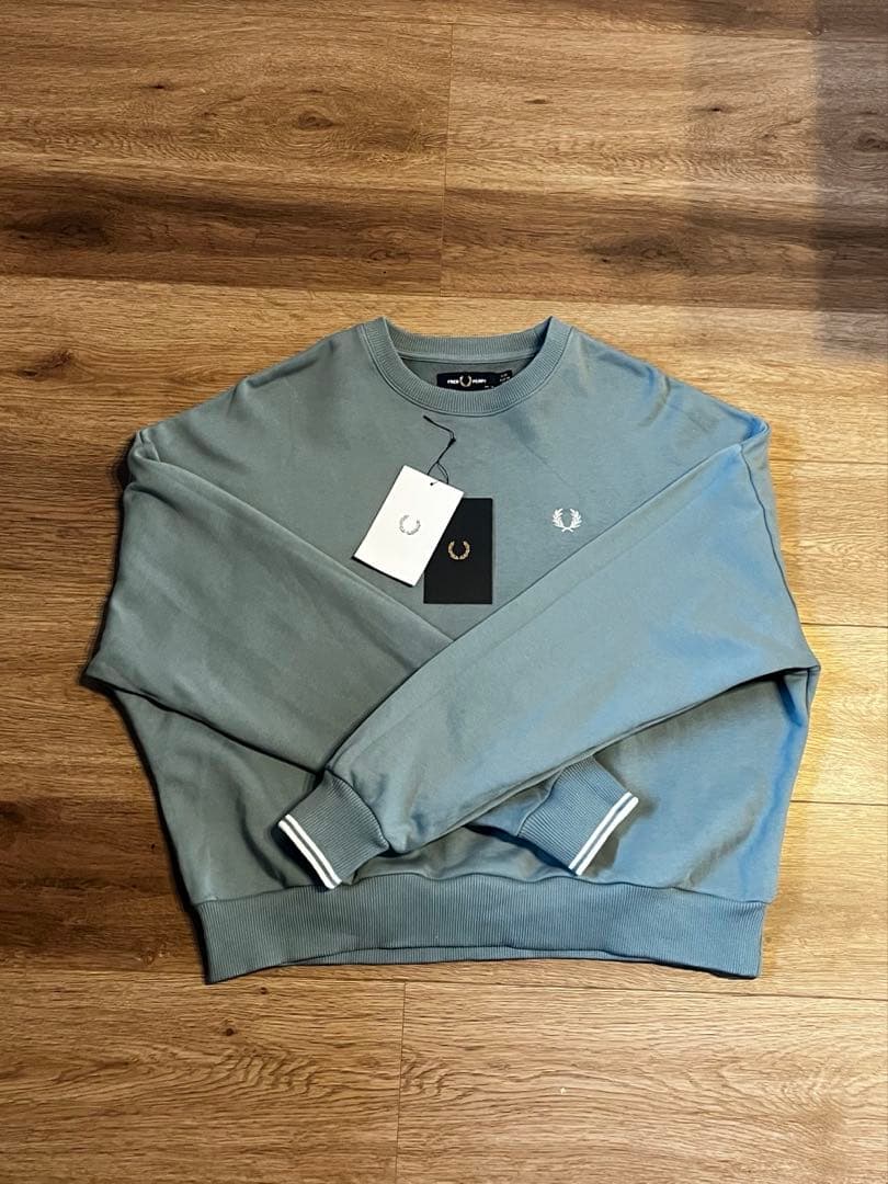 フレッドペリー　スエット　ブルー