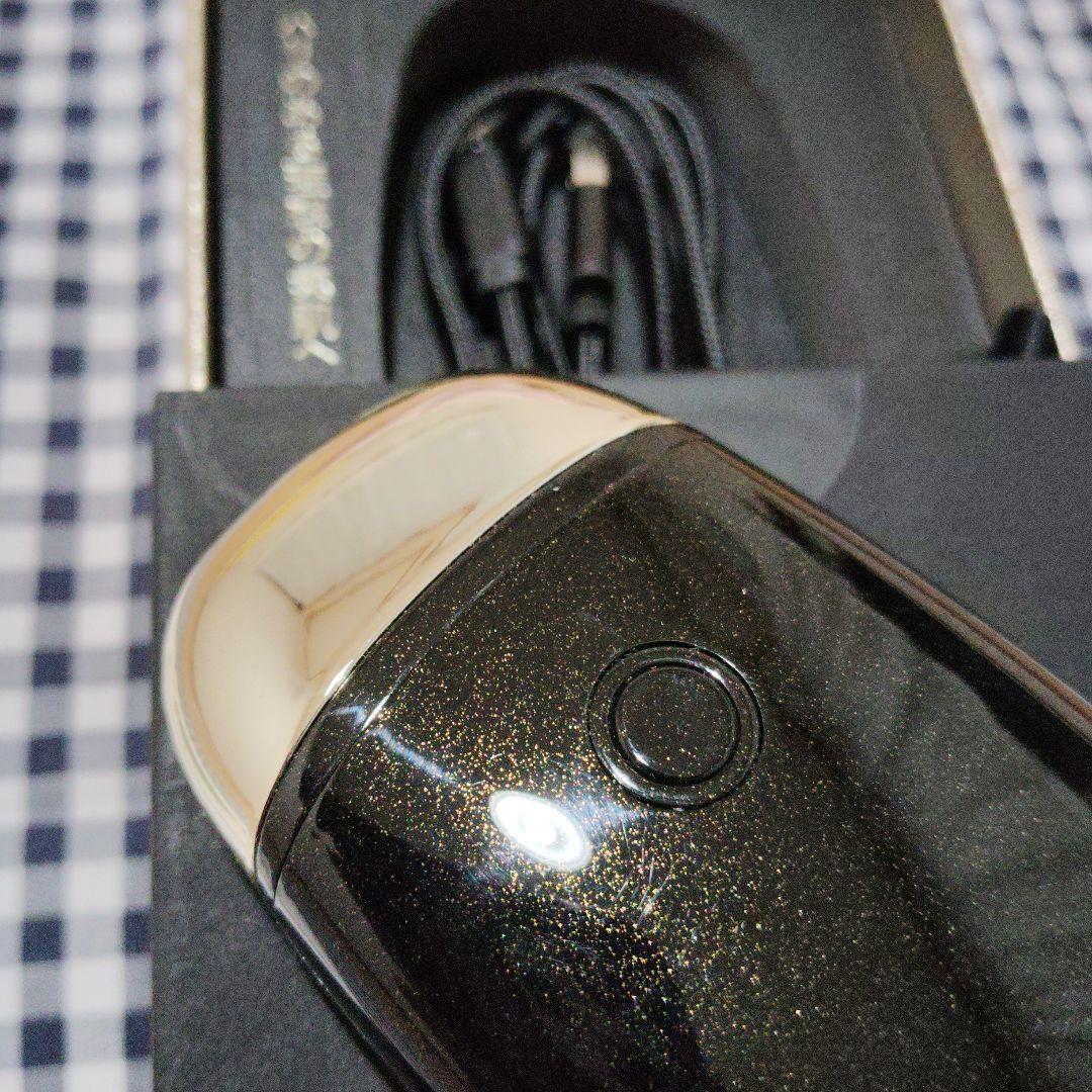 フェイスポンプ　プレミアム◇EMS美顔器