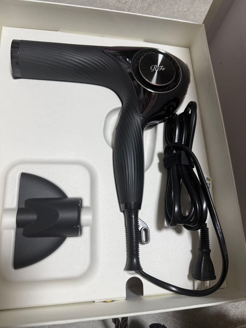 【美品】【ホルダー付き】ReFa ビューティックドライヤープロ　RE-AJ03A