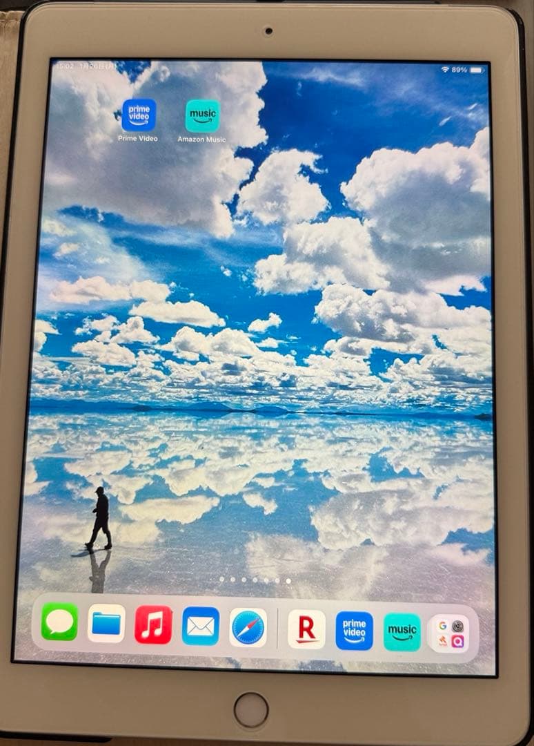 美品 iPad 9.7 128GB simフリーWi-Fi + Cellular