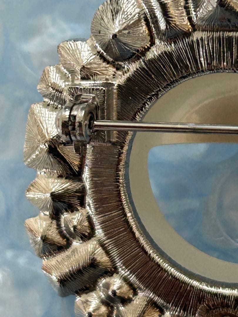 シャネル ココマーク スマイル ラインストーン ブローチ B17V