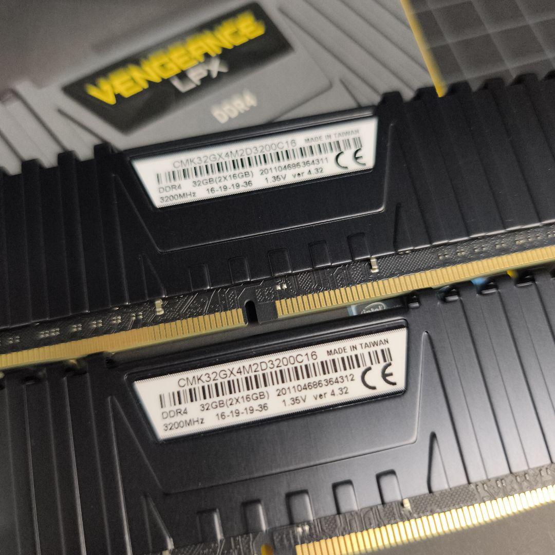 メモリー Corsair Vengeance LPX DDR4 32GB 3200MHz