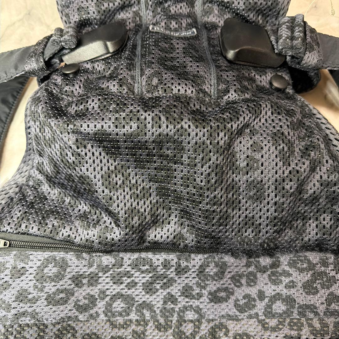 廃盤 ベビービョルン ONE KAI 抱っこ紐 レオパード 豹柄