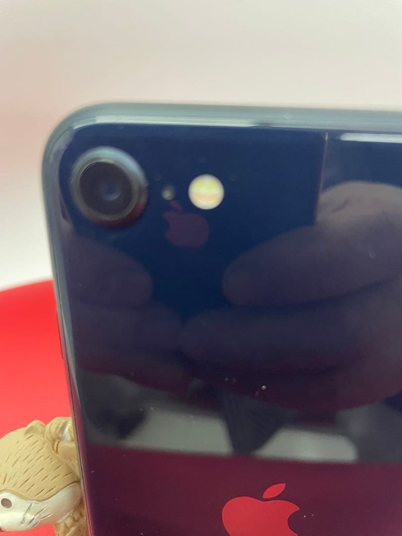 Apple iPhone SE (第3世代) 64GB ブラック 本体