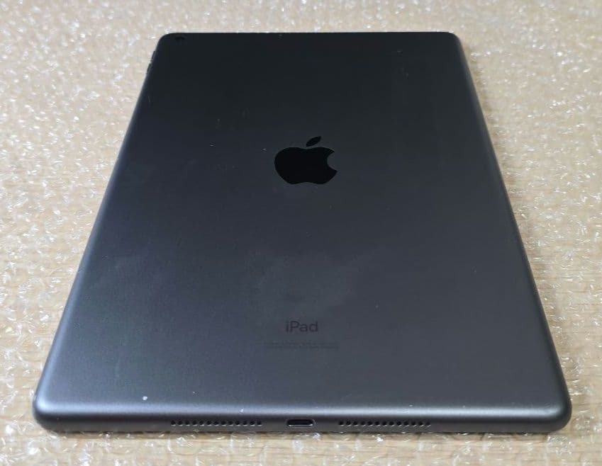 ゆ*！様 iPad 7◼️第7世代■Wi-Fi版◼️バッテリー極良品◼️166