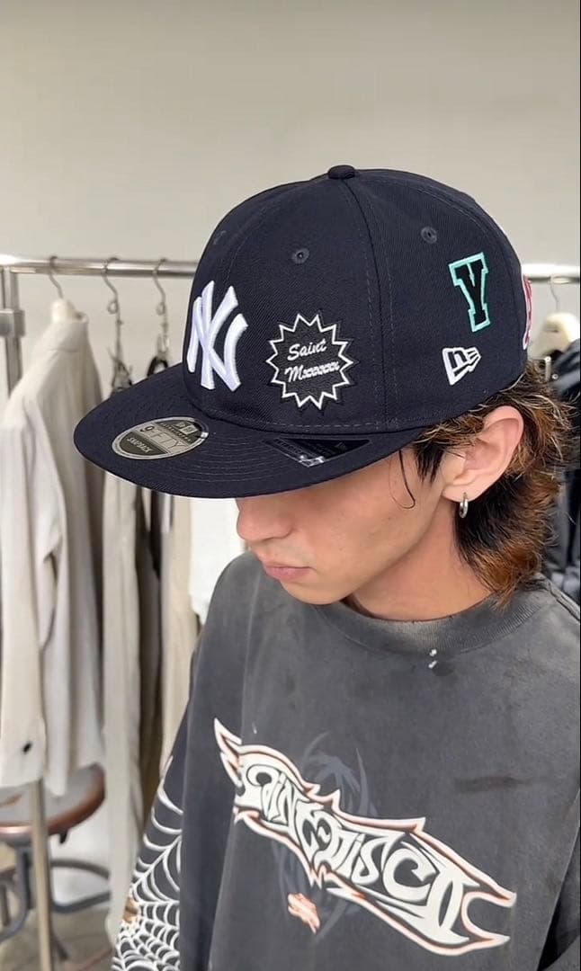 SAINT Mxxxxxx × NEW ERA RC 9FIFTY NYキャップ