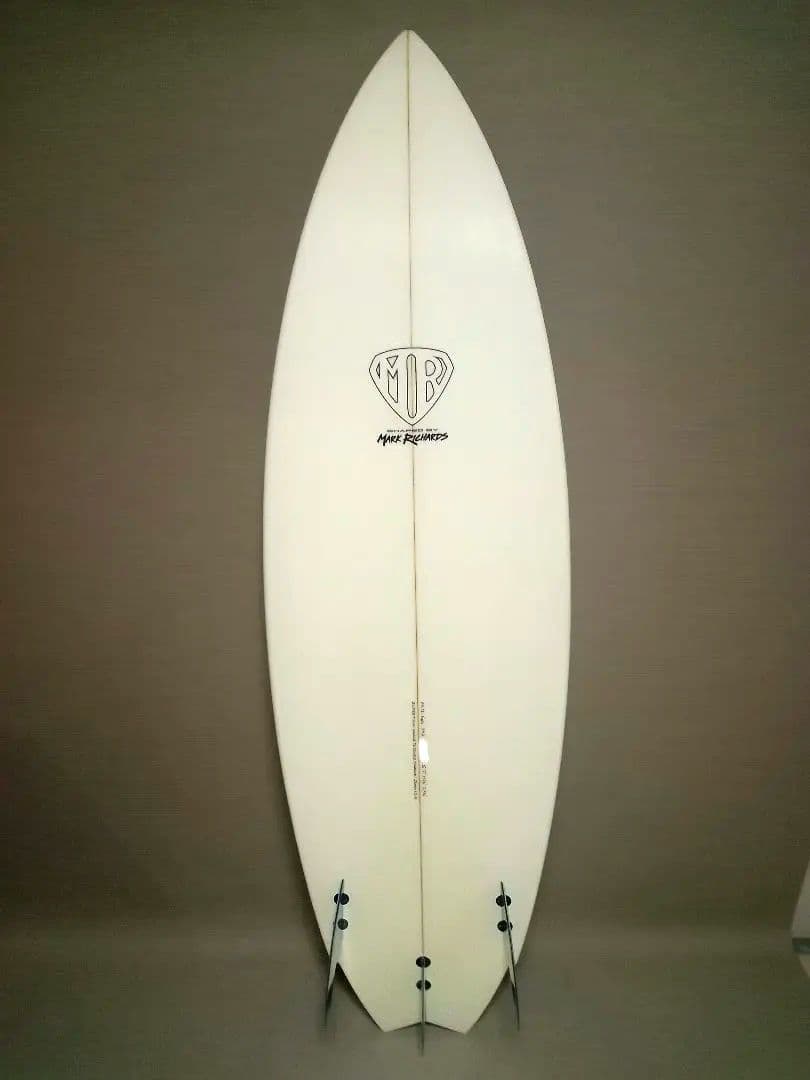 マークリチャーズ　サーフボード・ショートボード(フィン付き)