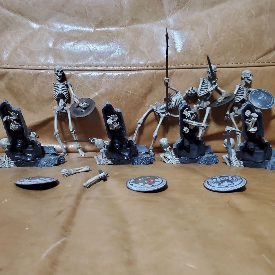 ま*ん様 リボルテック　骸骨剣士　４体セット