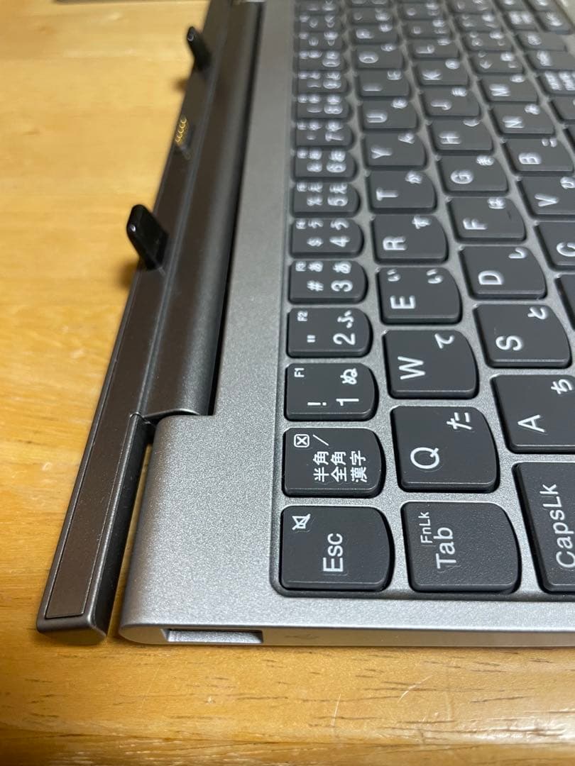 Windowsタブレット本体 ideapad d330