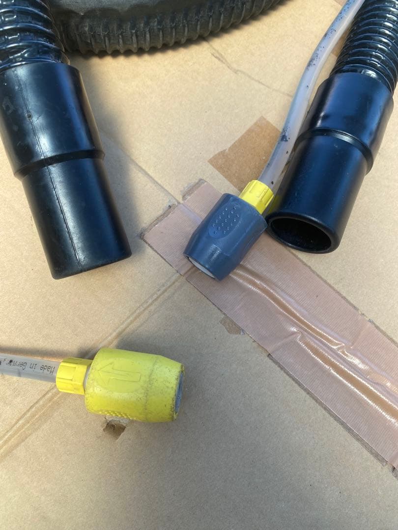 【ジャンク】ケルヒャー 業務用カーペットリンスクリーナー PUZZI 8/1C