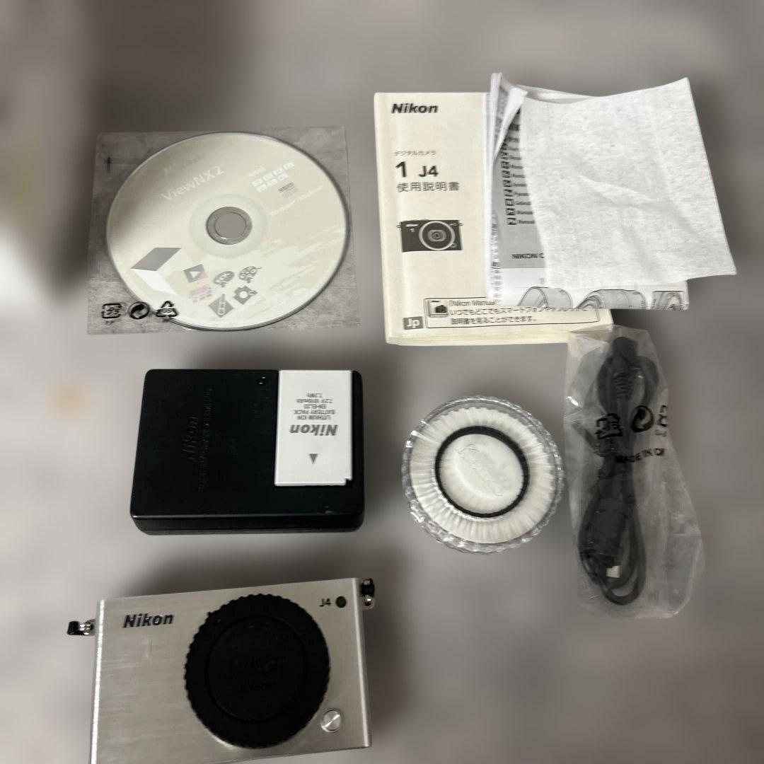 「美品」Nikon 1 J4 ミラーレスカメラ ダブルズームキット