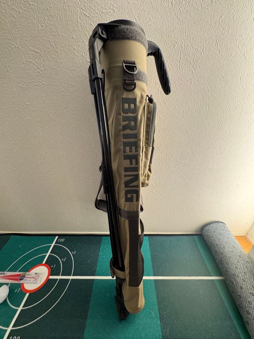 BRIEFING ブリーフィングSELF STAND CARRY TAN