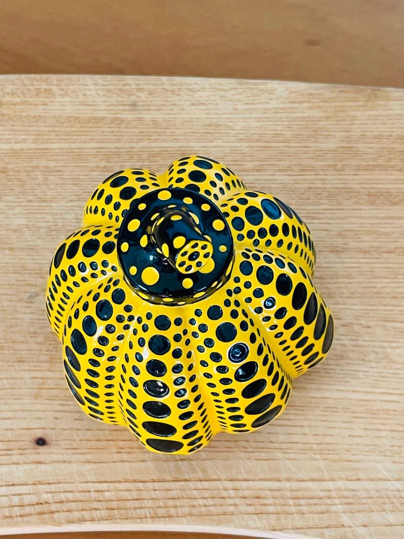 草間彌生 黄色パンプキン オブジェ