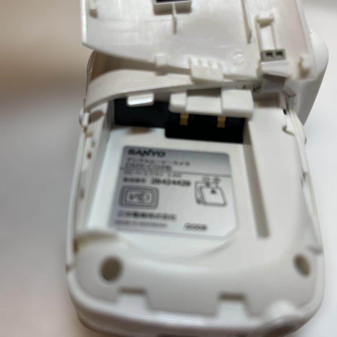 ☆人気稀少☆SANYOデジタルムービーカメラXacti DMX-CG9ホワイト