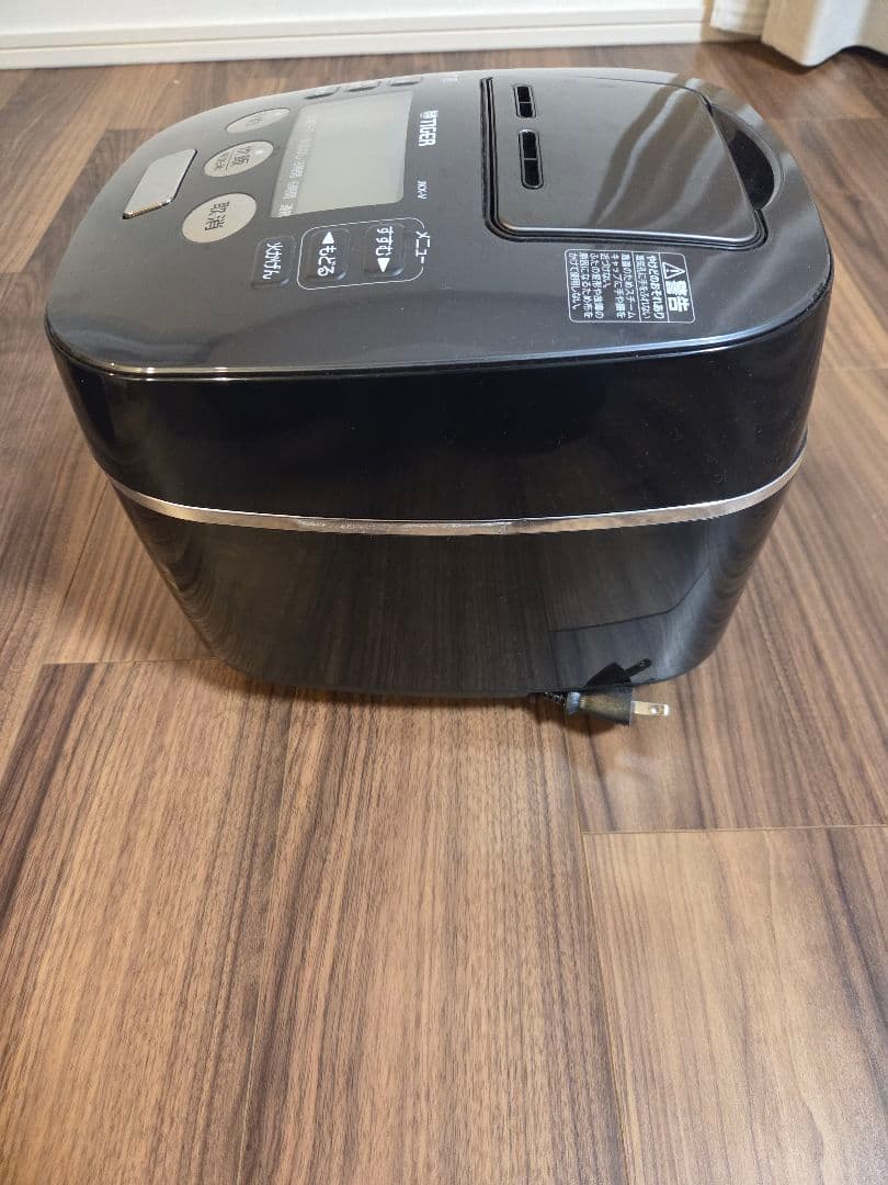 【大幅値下げ中】【土鍋圧力IH】タイガー 炊飯器 5.5合 JKX-V102