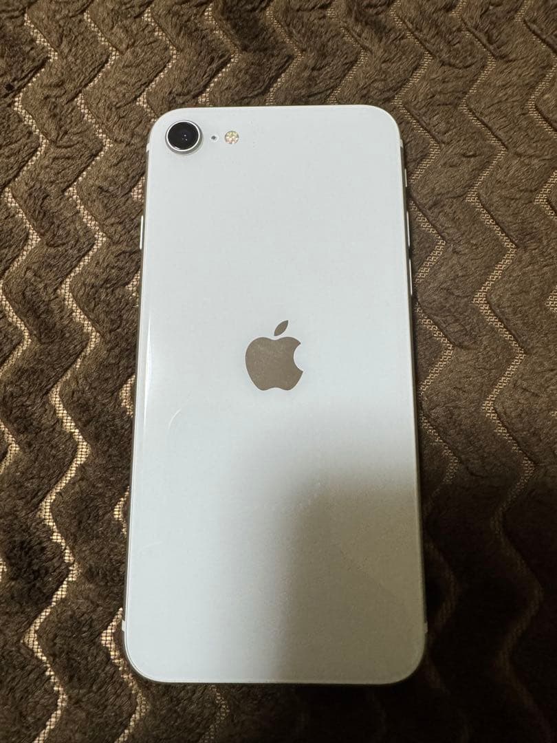 スマートフォン本体 Apple iPhone SE