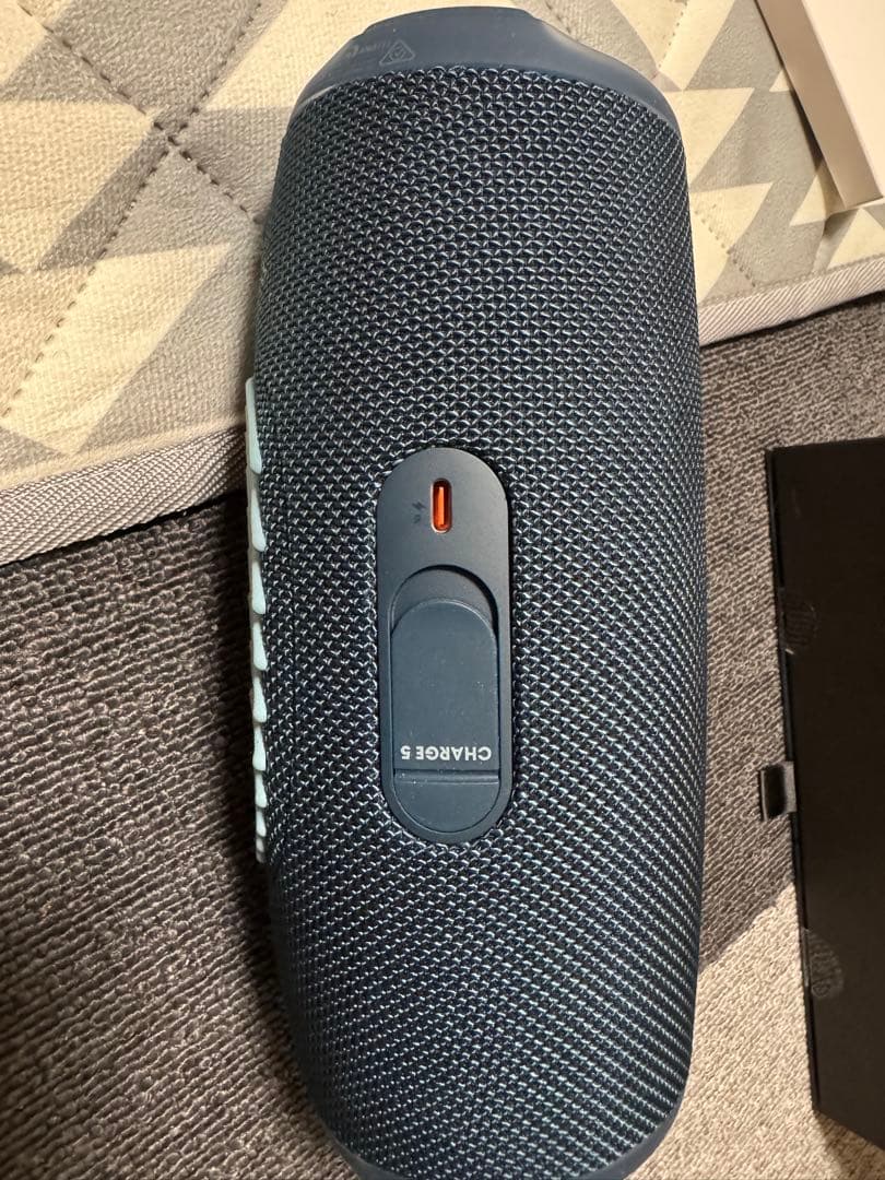 JBL Charge 5 ワイヤレススピーカーネイビー　美品　値下