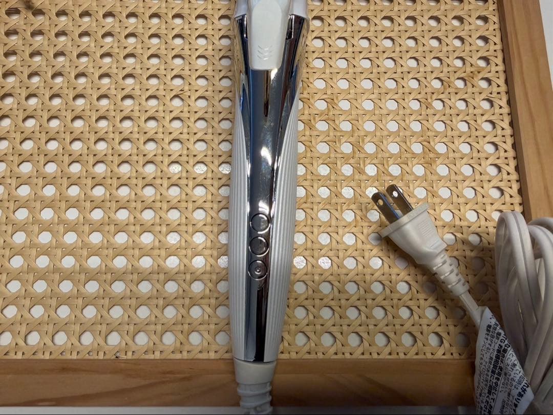 リファ 2022年製 ビューテック カール ヘア アイロン 32mm ホワイト