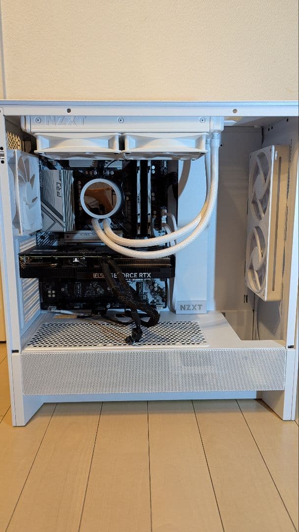 ゲーミングPC 13600KF RTX4060Ti 16GB版 NZXT