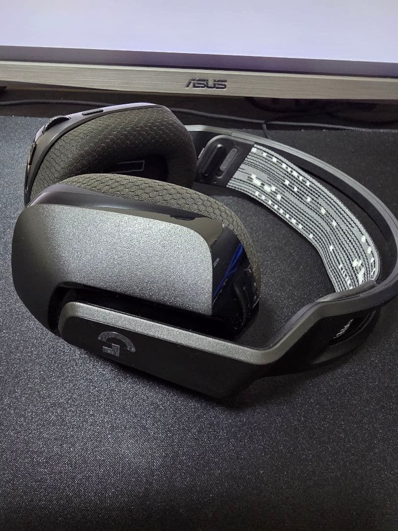 Logitech G733 ワイヤレスヘッドセット