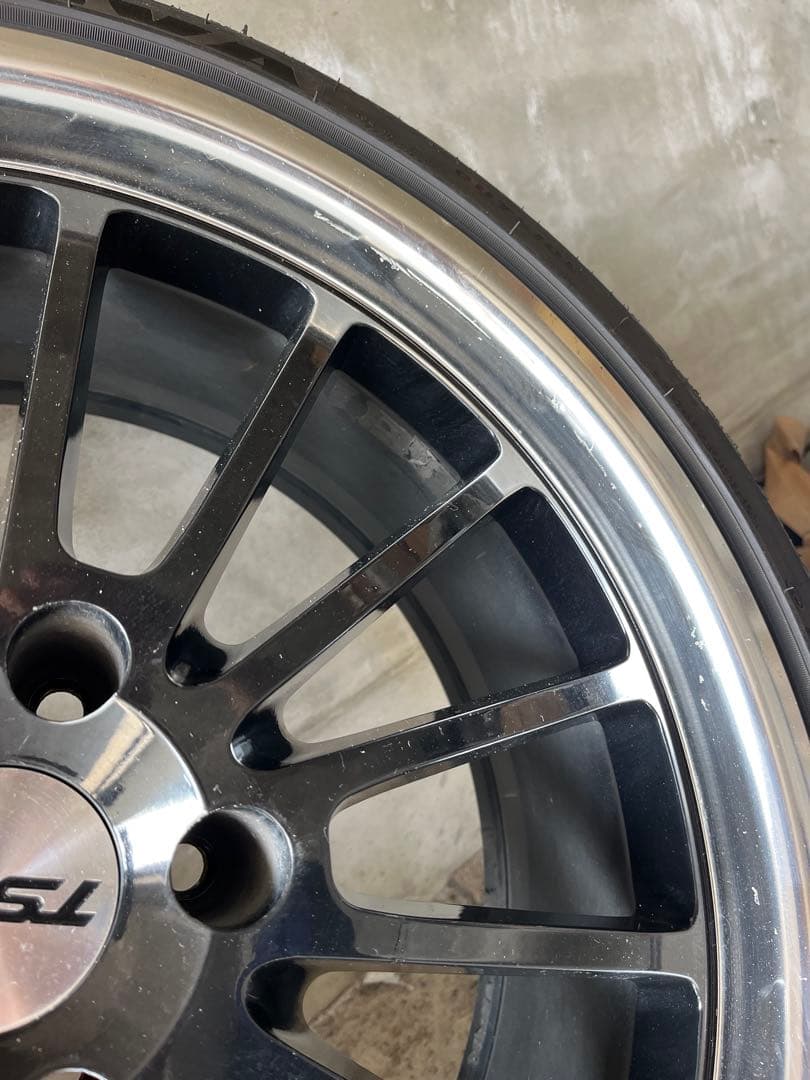 レア物TSW/8J-19 225/35-19/114.3/5Hツラ仕様usdm