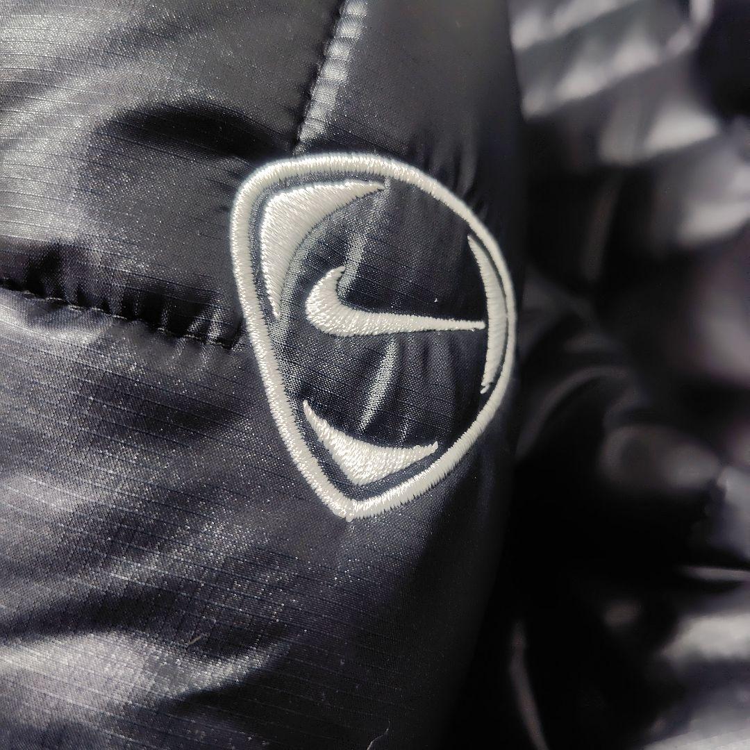 ナイキ　サッカー　マンチェスターユナイテッド　ダウンジャケット　中綿ジャケット