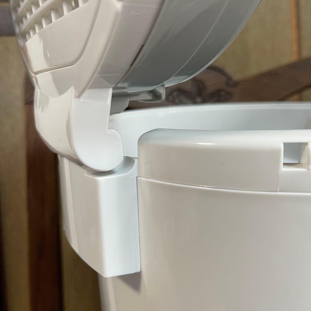 開梱展示品 22年製造 加湿器 スチーム式 3.0L EE-RR50-WA