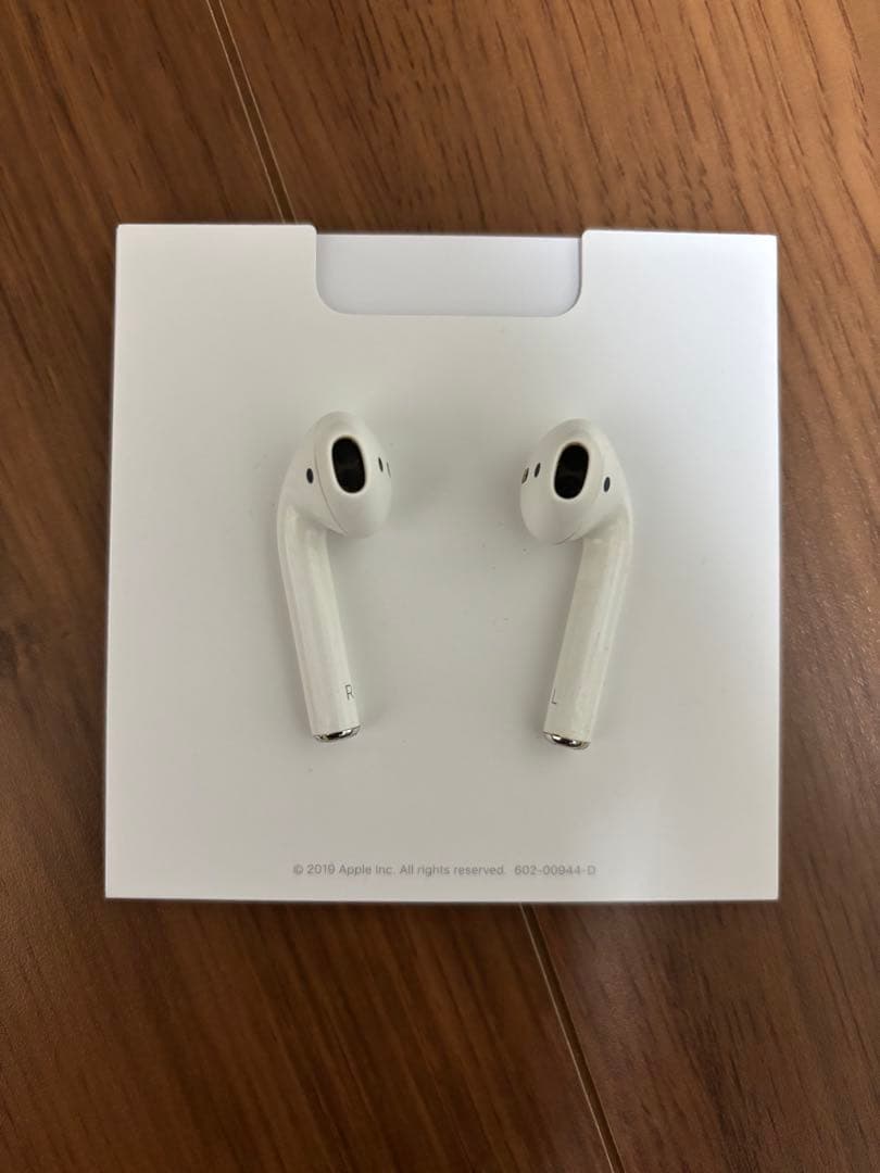 女子高生使用済み Apple AirPods 本体