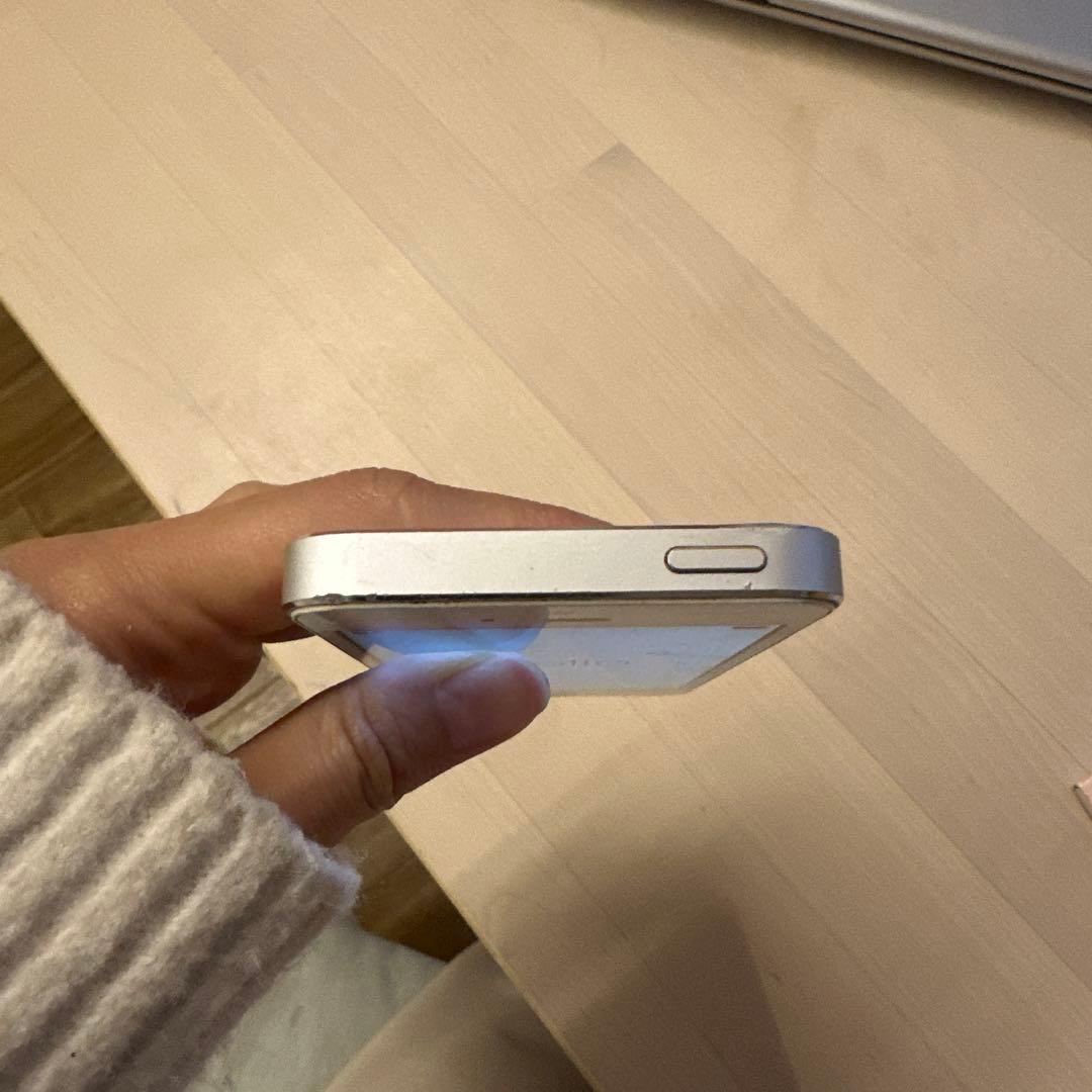 Apple iPhone 5 ホワイト 本体