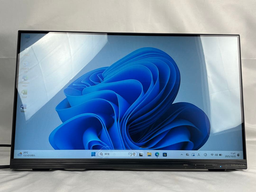 LCD-MF224FDB 21.5インチモニター内蔵スピーカー　タッチパネル