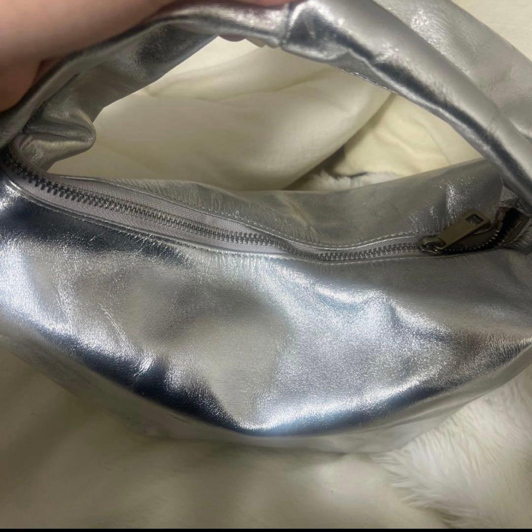 GADID ANONIEM シルバーハンドバッグ