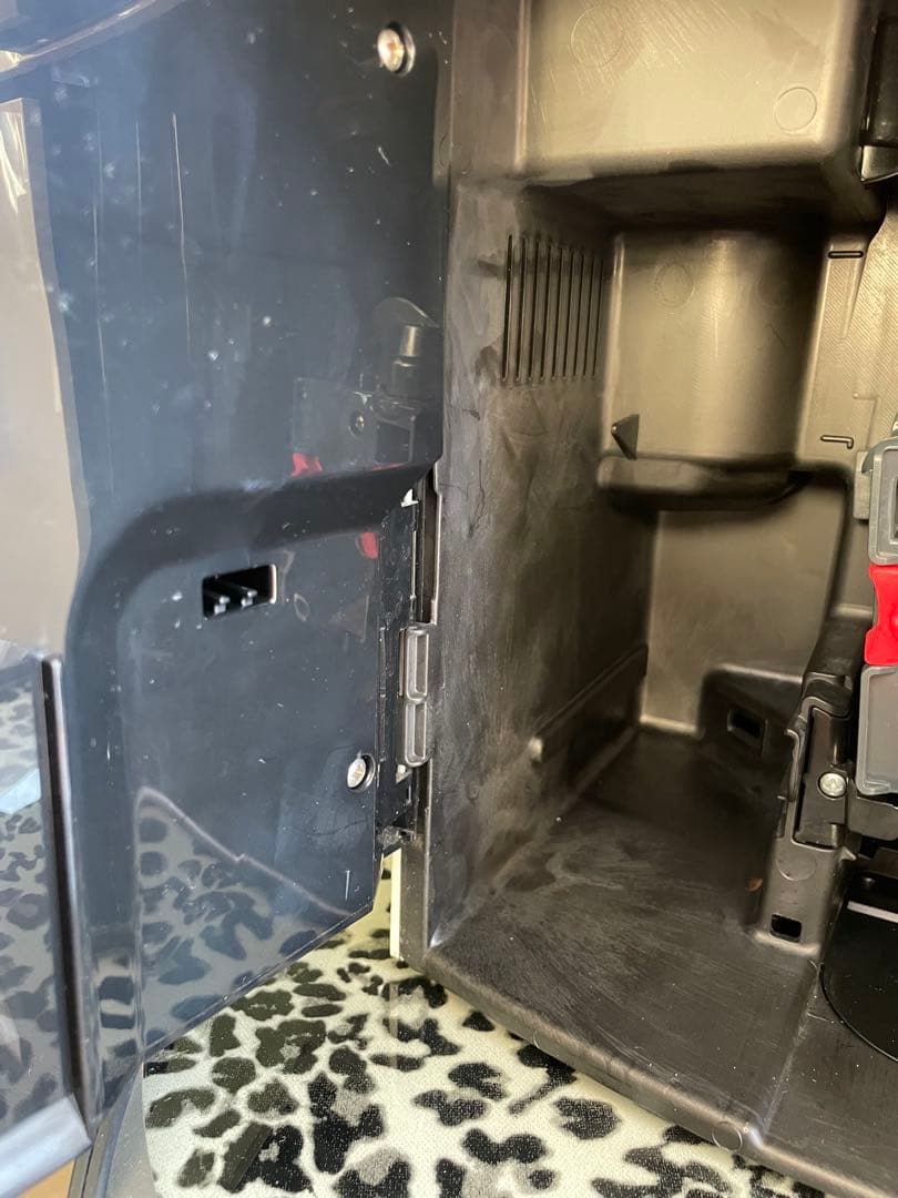 デロンギ 全自動エスプレッソマシン1回のみ使用でカートリッジ2個付き