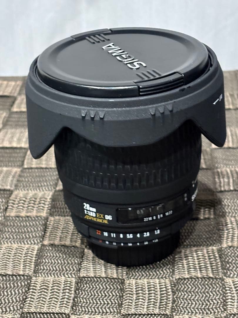 SIGMA 20mm F1.8 EX DC レンズ
