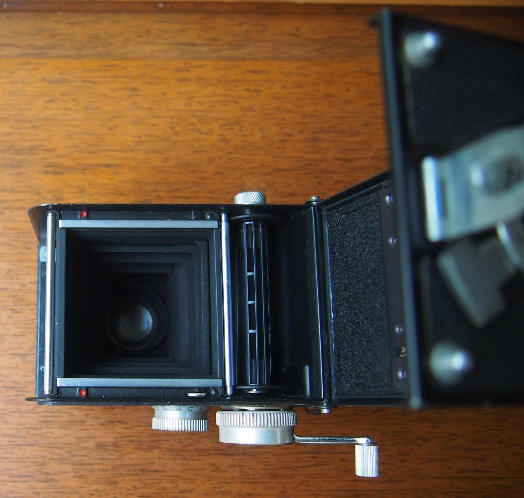 フィルムカメラ Rolleicord Schneider-Kreuznach 1:3.5/75