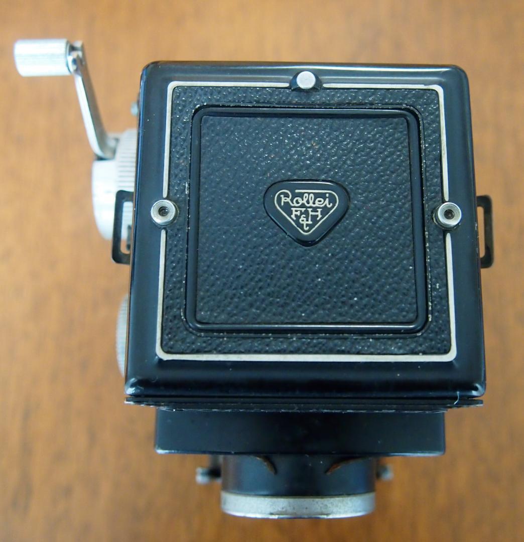 フィルムカメラ Rolleicord Schneider-Kreuznach 1:3.5/75