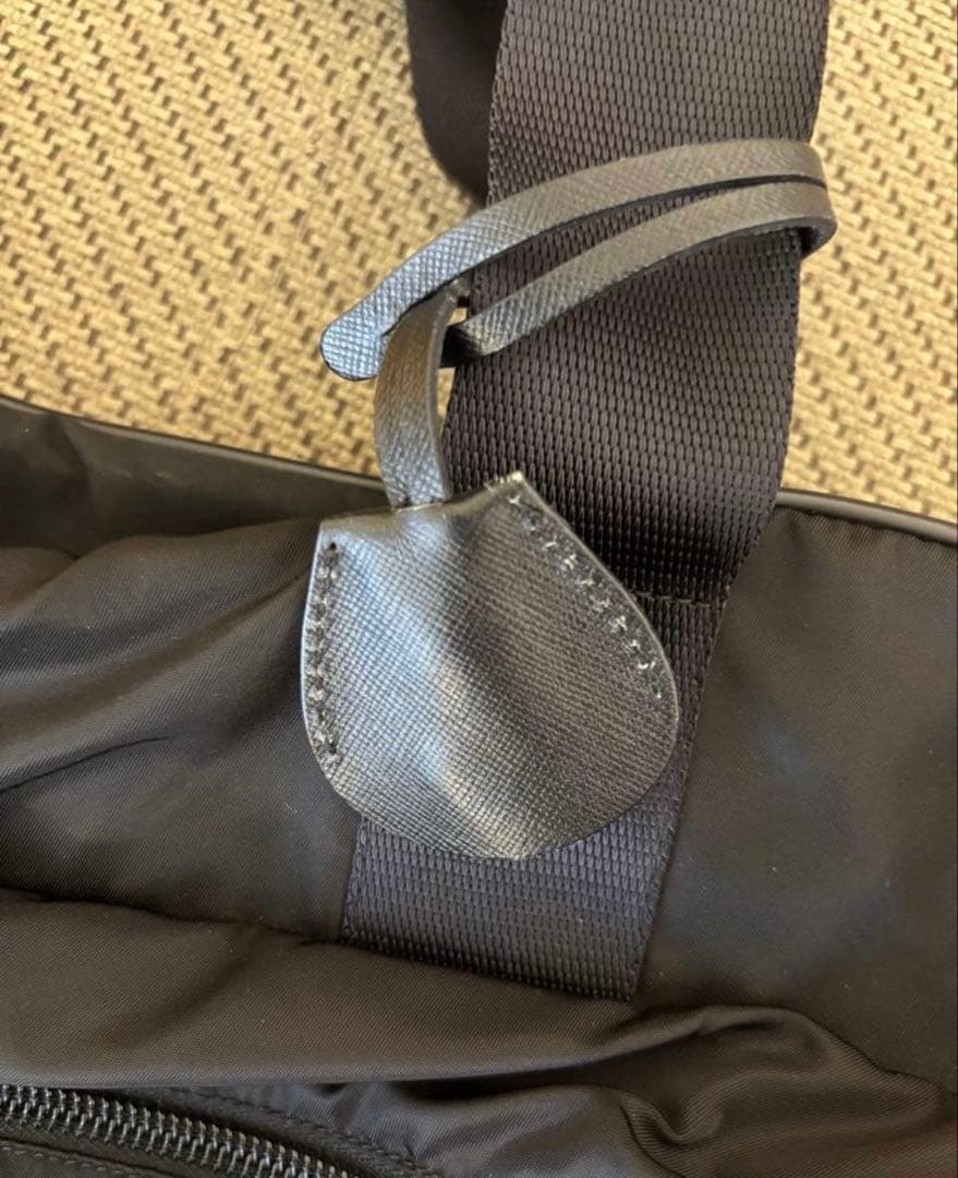 PRADA ブラック ボストンバッグ　ビジネスバッグ　プラダ