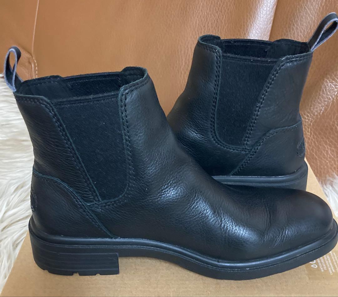 UGG サイドゴアブーツ　23