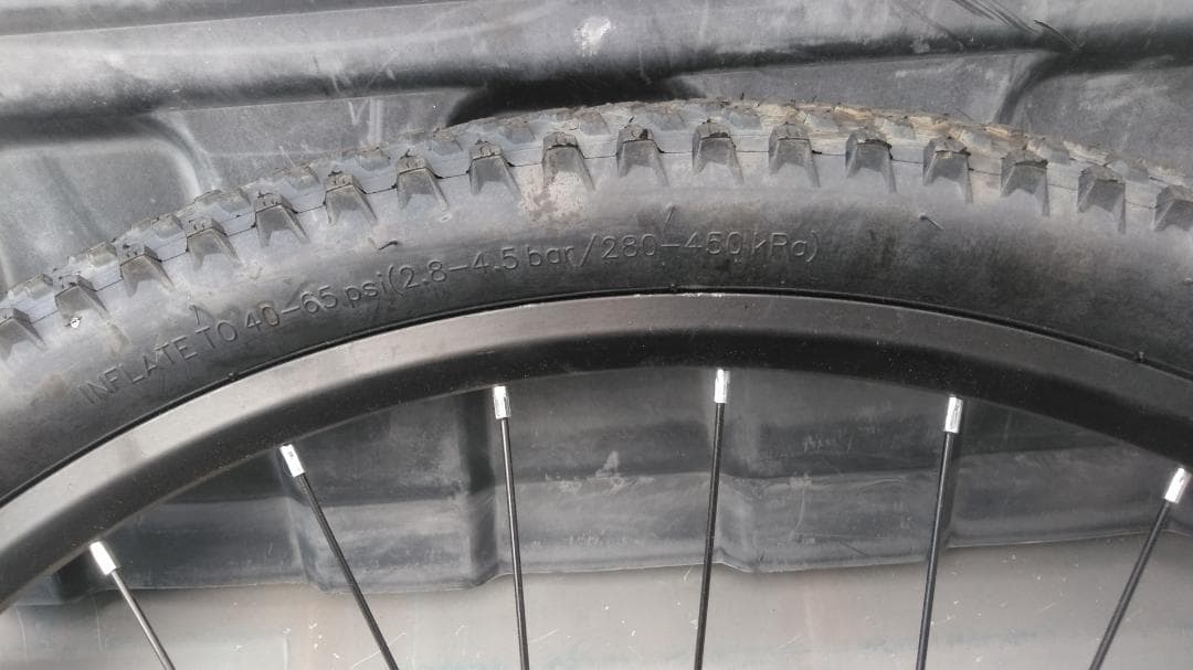 送料無料 新品　27.5インチ　前後ホイール　MTBタイヤ、ディスク、スプロケ有