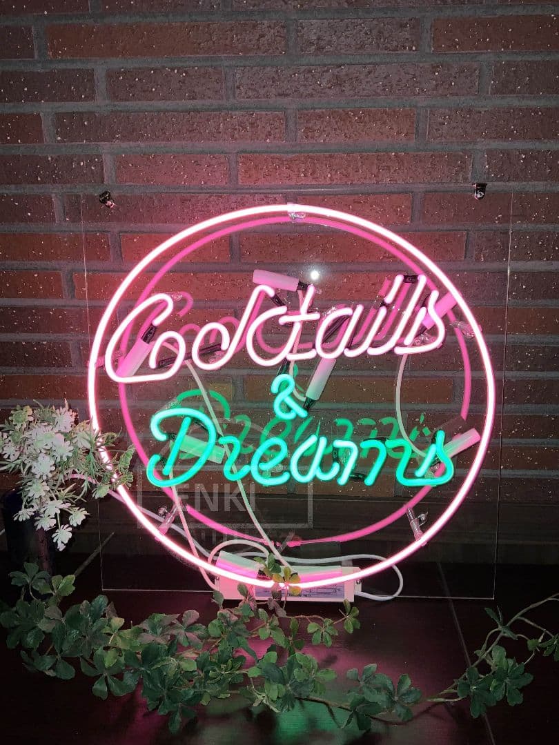 Cocktails & Dreams ネオンライト
