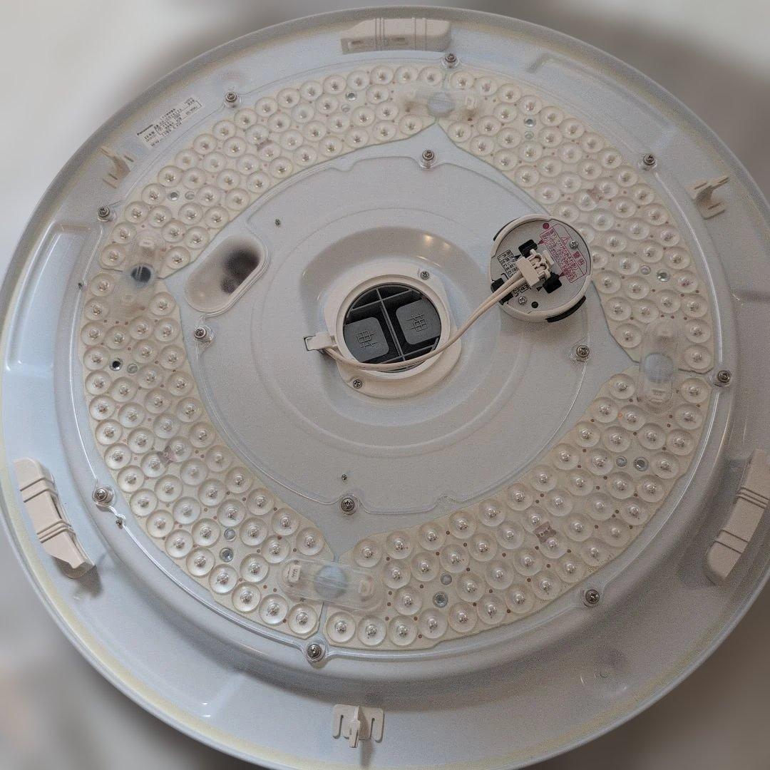 美品Panasonic LEDシーリングライト10畳用　リモコン付き