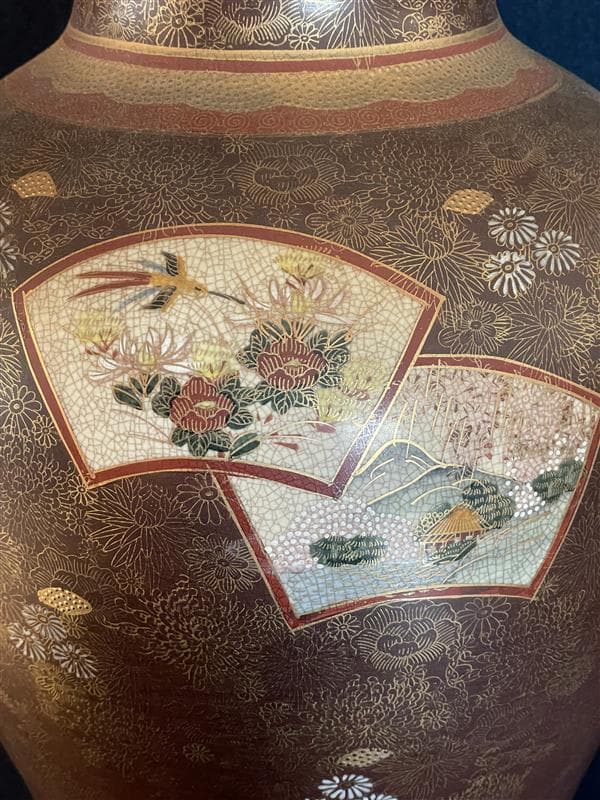 薩摩焼　連山作　色絵金襴手扇面花鳥風景図文大花瓶