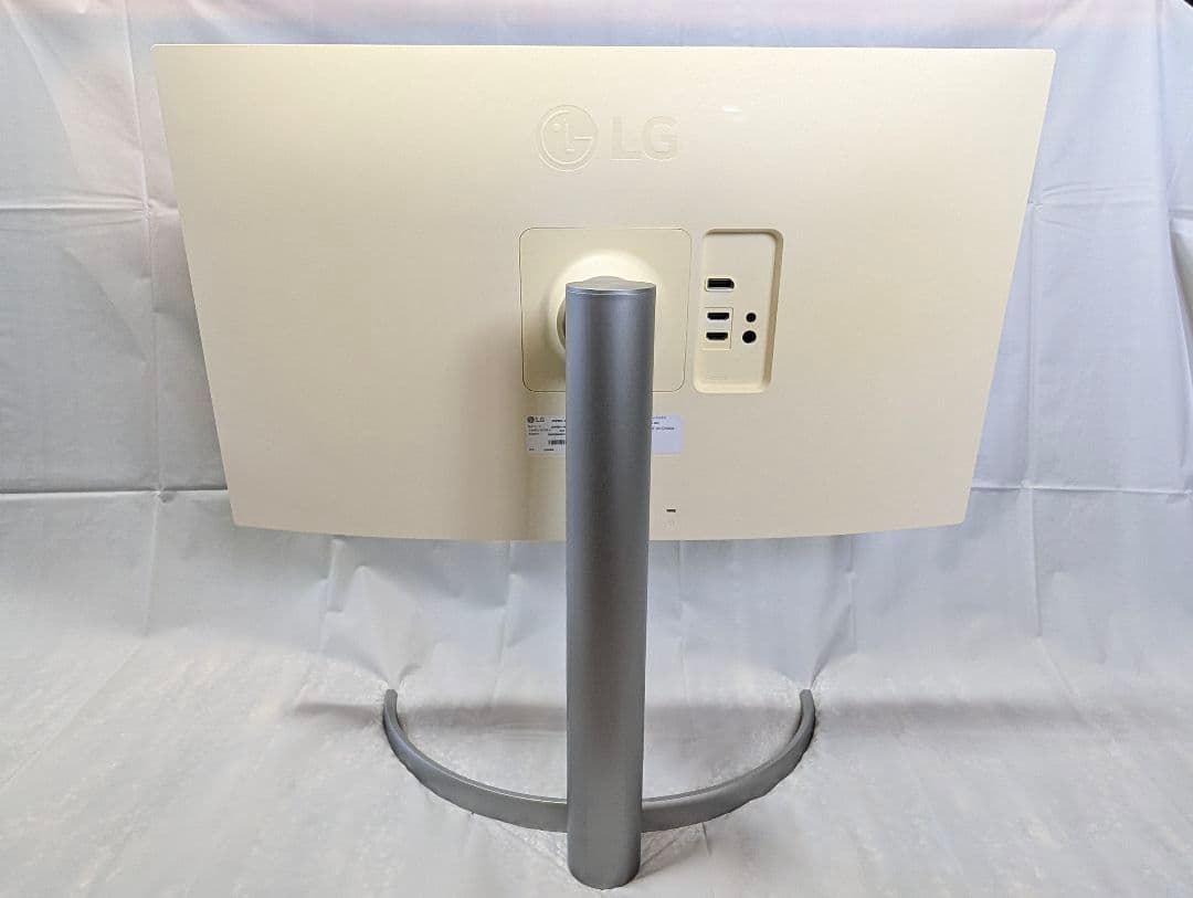 LG ディスプレイ 27インチ 4K モニター 27UP650-W