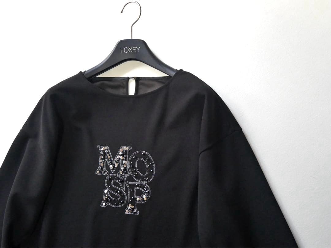 MORABITO SPELLモラビト　プルオーバートップス 刺繍 サイズ38