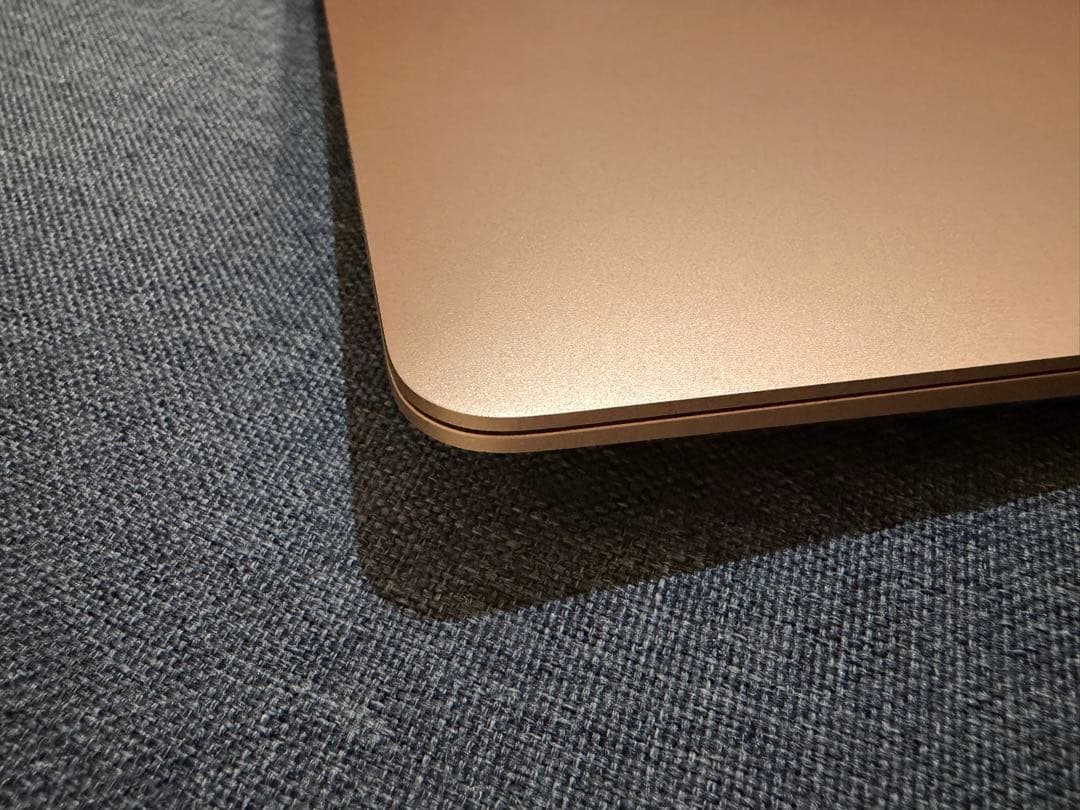 MacBook Air 2020 M1 8GB 256GB 13インチ